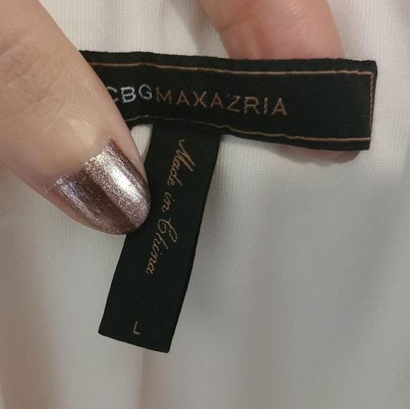 NWOT BCBGMaxAzaria White Ruffled Bodycon Dress 💋🌴 - Picture 8 of 13